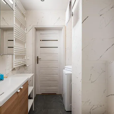 Appartement Goclawek Spacious By Bookinghost *