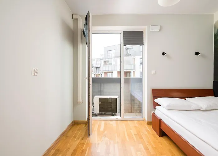 Goclawek Spacious By Bookinghost Warsaw