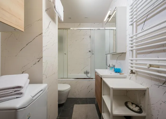 Goclawek Spacious By Bookinghost * Warsaw