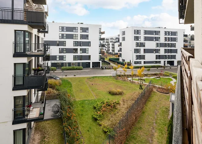 Apartment Goclawek Spacious By Bookinghost Warsaw