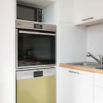 Goclawek Spacious By Bookinghost *